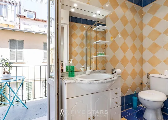 La Boheme Five Stars House Nice